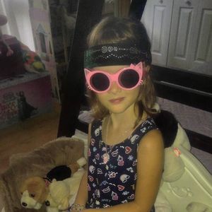 Meet your Posher, Courtney